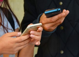 Descubra quanto é possível economizar dinheiro com o Telefone Celular
