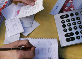 Como passar pelas festas de final de ano com as finanças pessoais em ordem?