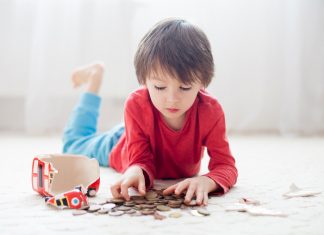 3 dicas para aplicar a educação financeira infantil em casa!