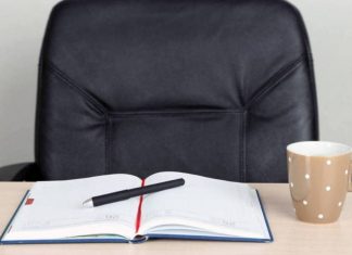 Faltar no trabalho pode gerar descontos no salário! Mito ou Verdade?