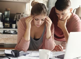 5 motivos que provam por que você continua com dívidas