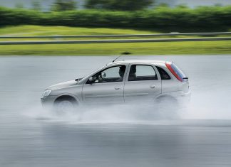 Confira 4 cuidados ao viajar de carro com chuva