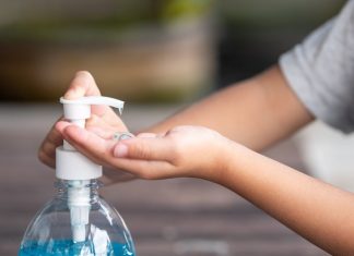 Saiba como fazer álcool em gel caseiro igual do comprado fazer álcool em gel caseiro