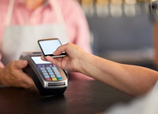Saiba o que é o pagamento por aproximação no celular e como ele funciona