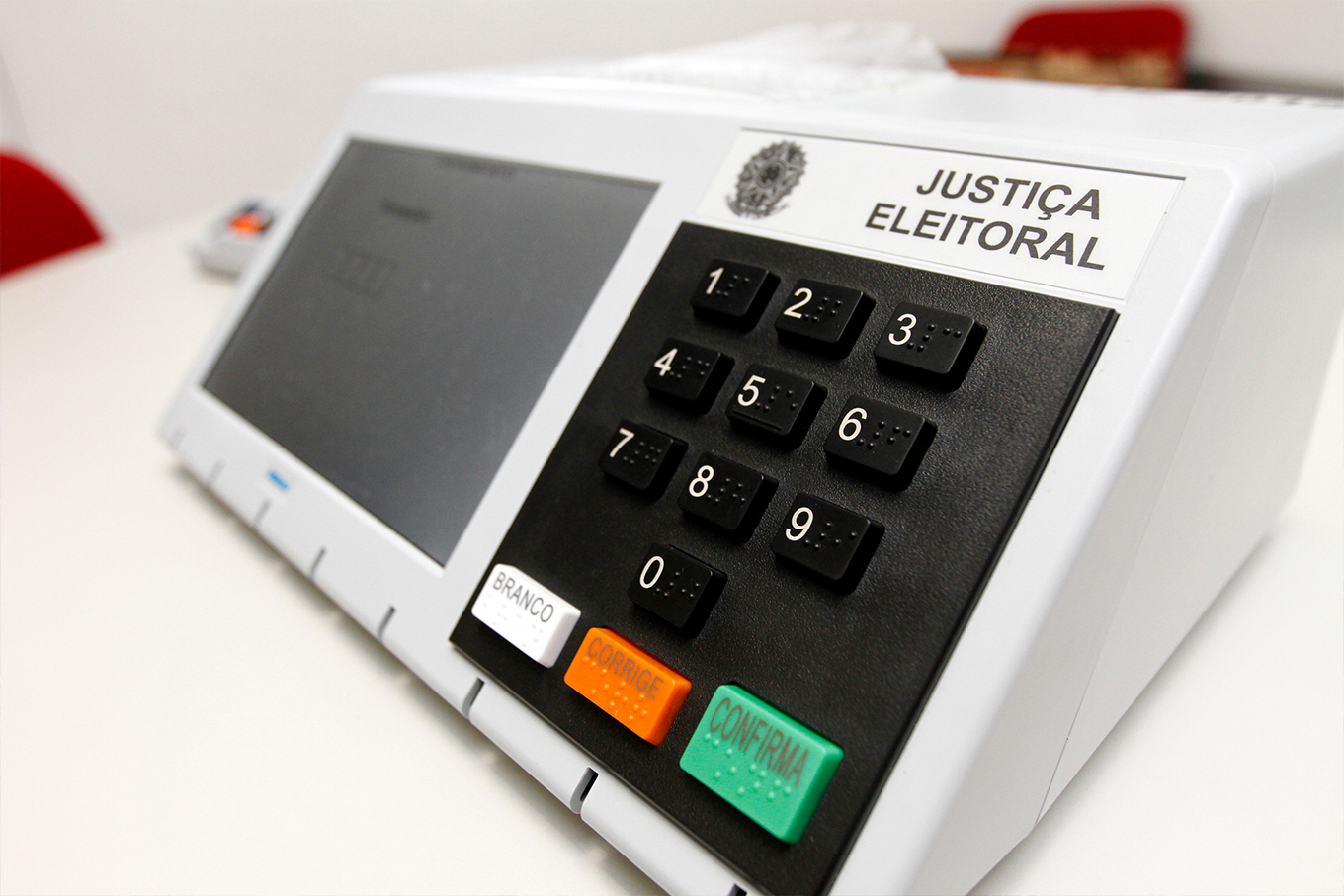 Aprenda como justificar o voto online sem precisar sair de casa Trovo