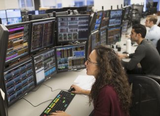 Gestoras e bancos digitais possuem mais de 440 vagas no mercado financeiro vagas no mercado financeiro