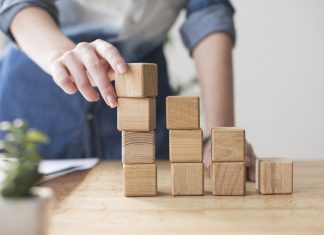 Como subir na vida financeiramente? Comece por esse passo a passo rápido Como subir na vida financeiramente